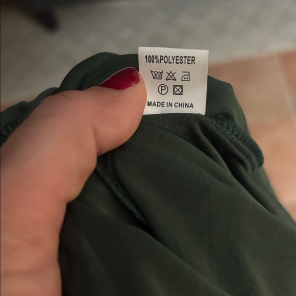 Green Hooded Dress - Never Worn - Picture 5 of 5